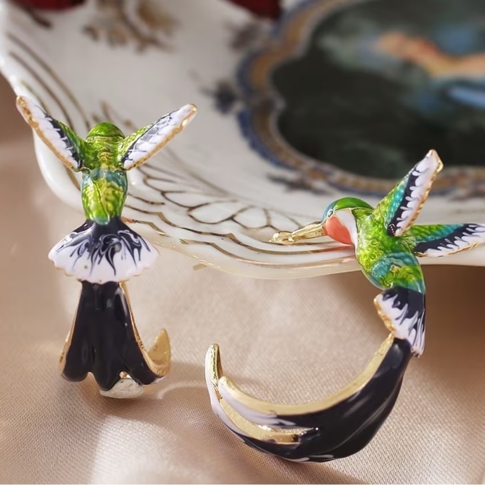 Vintage Rare Colorful Hummingbird Earrings - Picture 5 of 6
